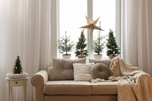cozy holiday decor