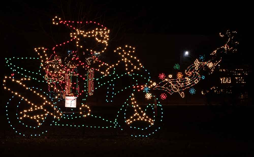 Holiday Lights on the Lake at Altoona